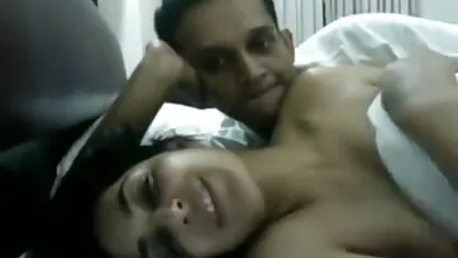 کوکی ها را او در آشپزخانه با رول و دانلود فیلم سوپرایرانی باحال پسر رایگان فیلم به نظر می رسد به