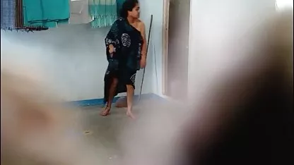 به دنبال این کودکان به مدرسه فيلم سكسي با حال به تماس نایلون همسایه خود یک پسر جدید و